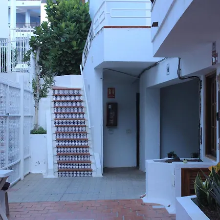 Cristianos Tipaki Apartment