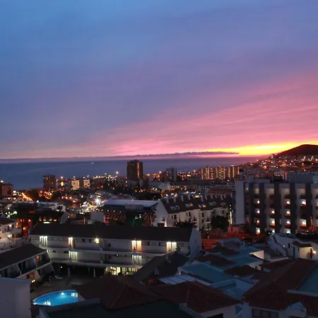 Cristianos Tipaki * Los Cristianos (Tenerife)