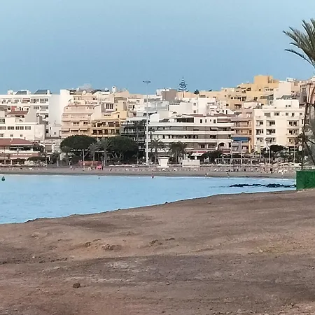 Cristianos Tipaki * Los Cristianos (Tenerife)