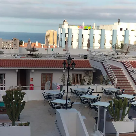 Cristianos Tipaki Apartment
