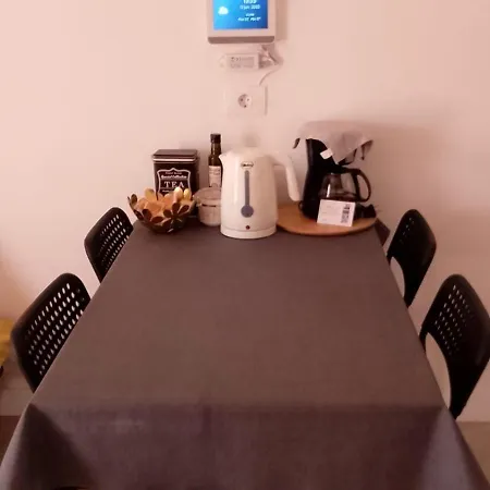 Apartman Cristianos Tipaki *