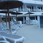 Tipaki Cristianos Апартаменты