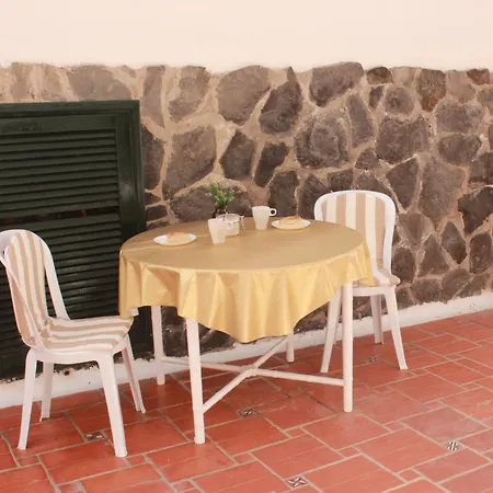 Apartament Tipaki Cristianos