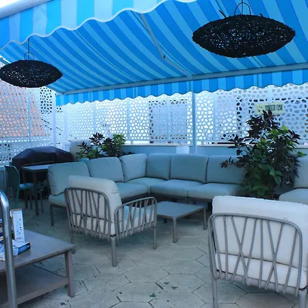 Tipaki Cristianos Apartament *