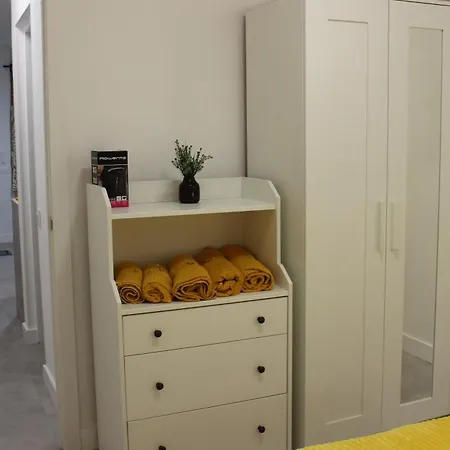 Apartament Tipaki Cristianos *