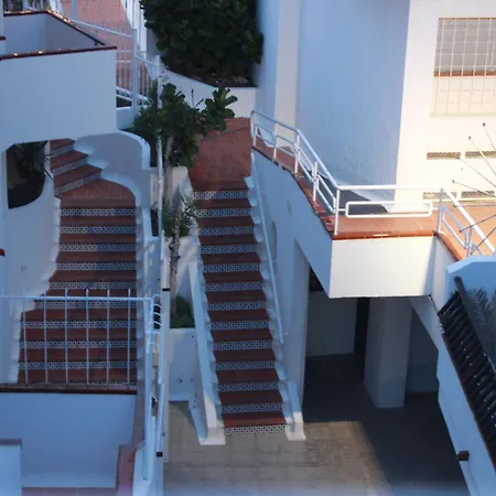 Apartament Tipaki Cristianos *