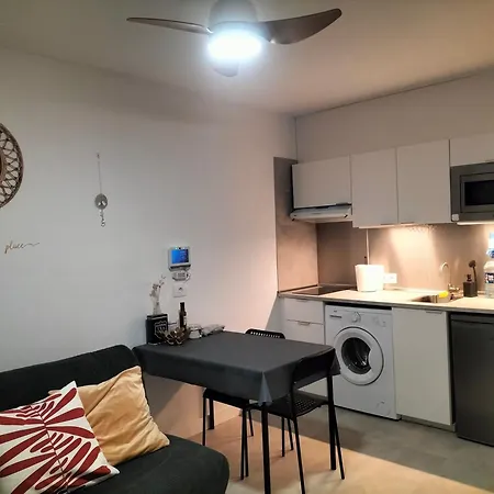 Tipaki Cristianos Apartament *