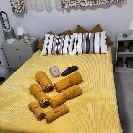 Apartament Tipaki Cristianos *