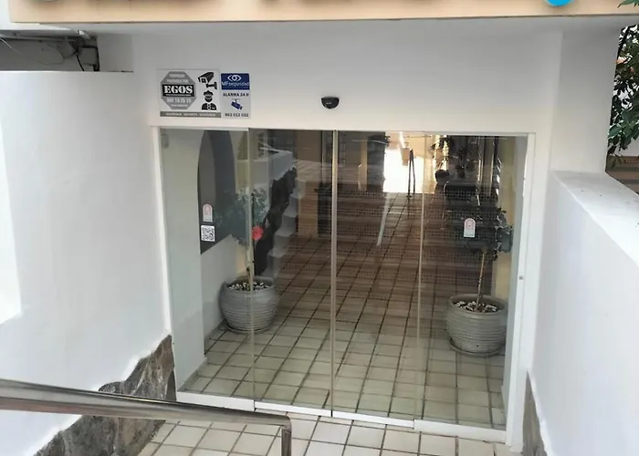 Apartment Tipaki Cristianos