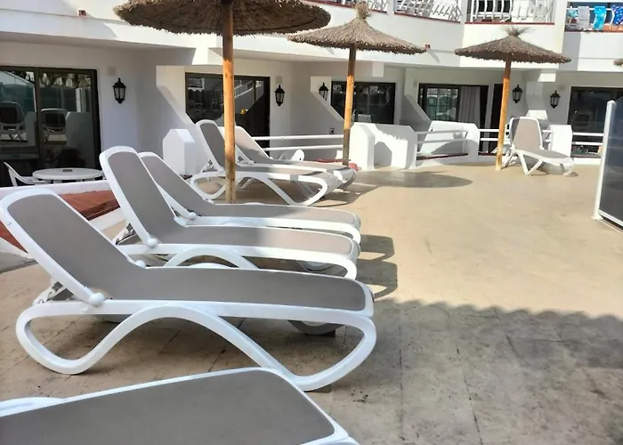 Apartment Tipaki Cristianos